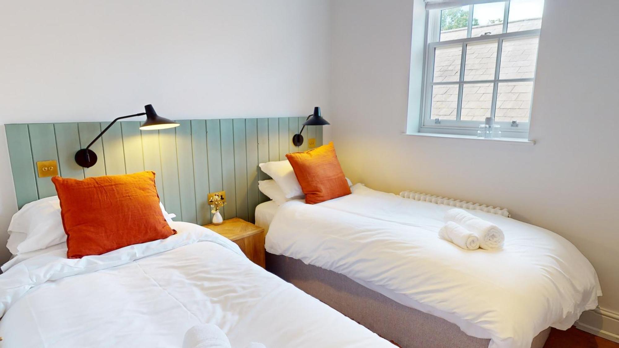 Constantine House Otel Tamworth Dış mekan fotoğraf